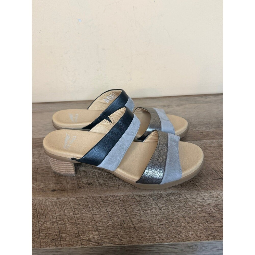 Dansko Theresa slip-on sandals size 38 shoes size 8 US